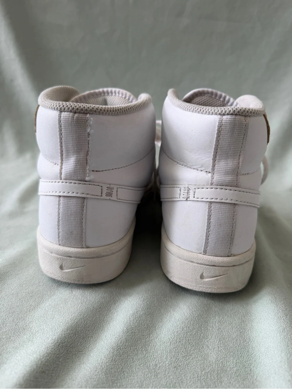 Nike Court Royale 2 Mid White Onyx Leather Mens Sneakers Size 10 CT1725-100